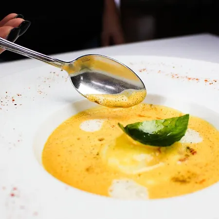 Hotel Hotel-restaurant La P'tite Lillebonne