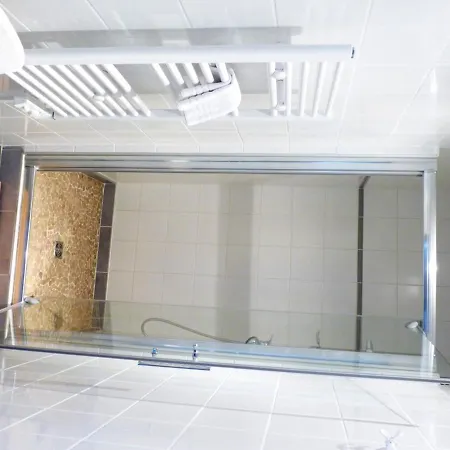 Hotel-restaurant La P'tite Hotel Lillebonne