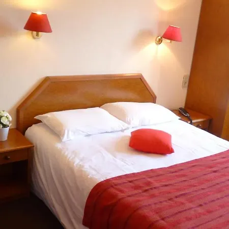 فندق Hotel-restaurant La P'tite Lillebonne